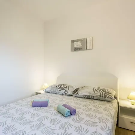 New Modern Kila 2 Apartment *